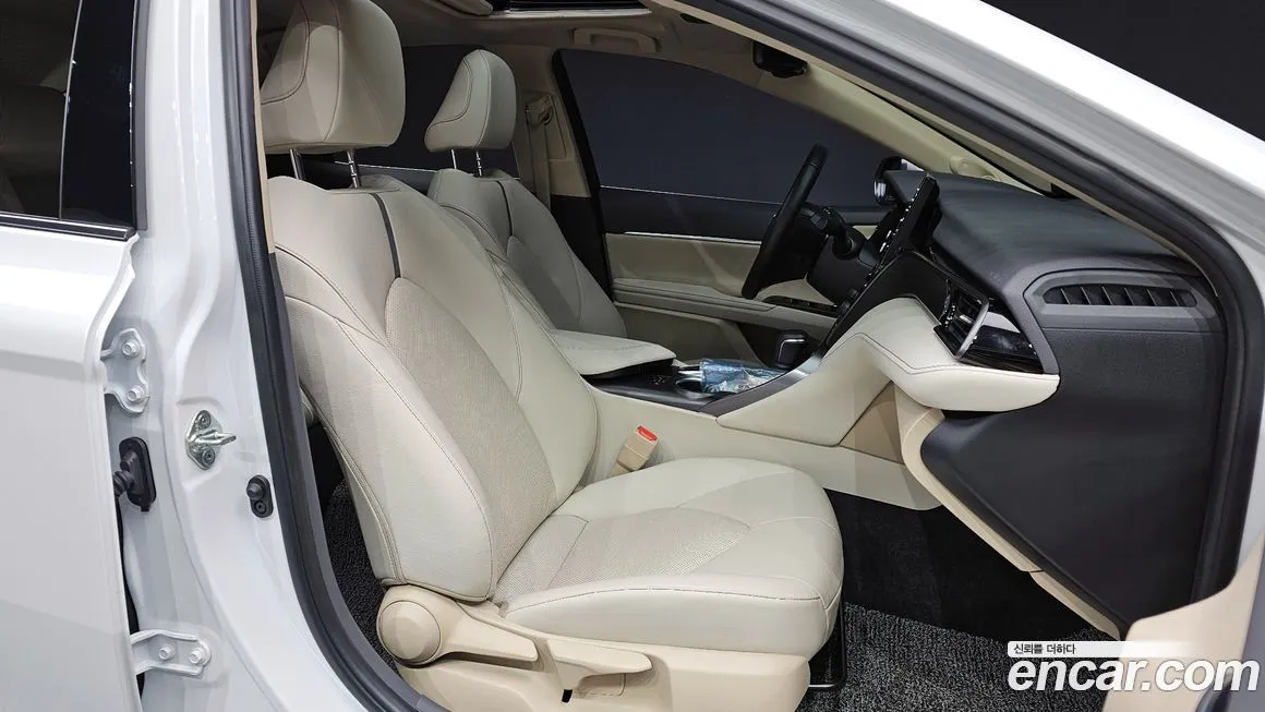 Toyota Camry 2023 из KR, фото 10