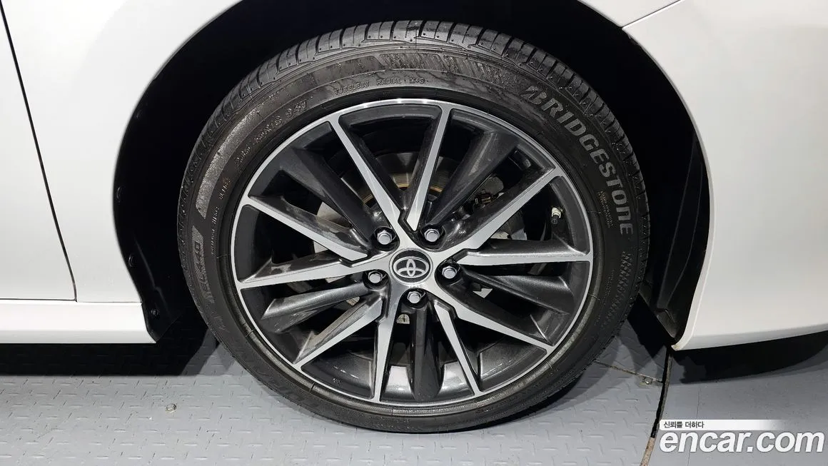 Toyota Camry 2023 из KR, фото 5