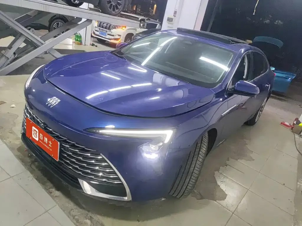 Buick LaCrosse 2023 из CN, фото 1