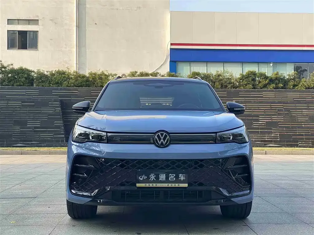 Volkswagen Tiguan L 2024 из CN, фото 2