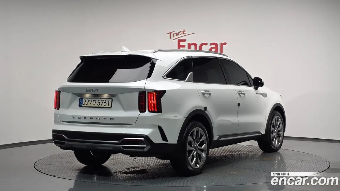 Kia Sorento — фото 2