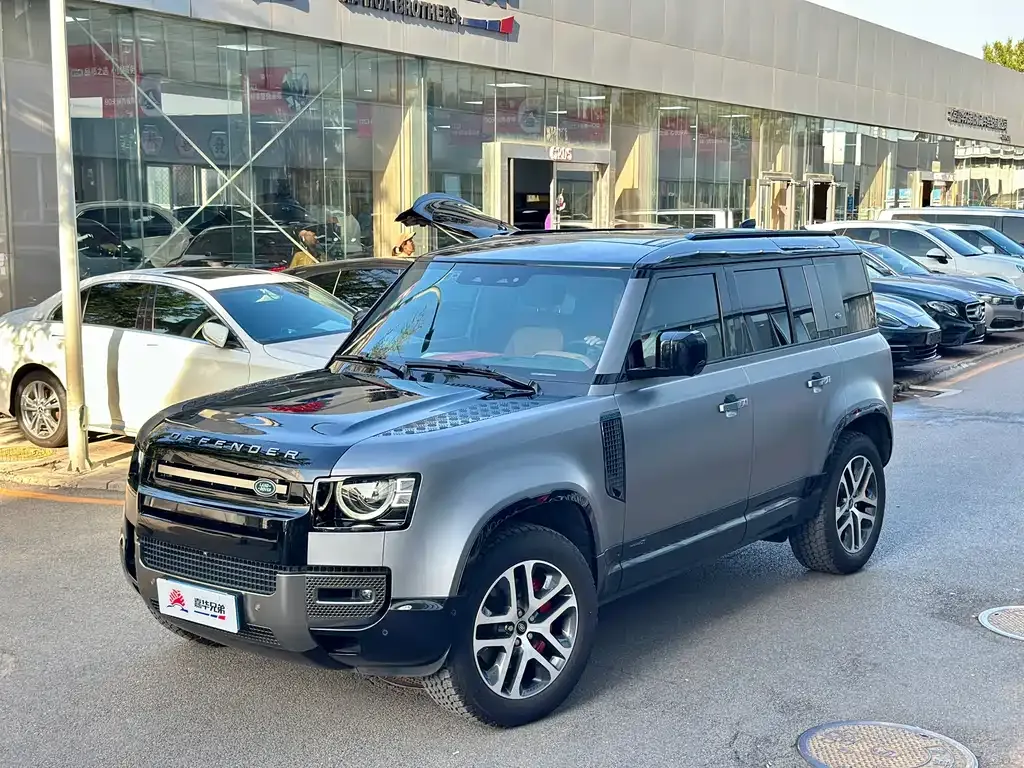 Land Rover Defender — фото 2