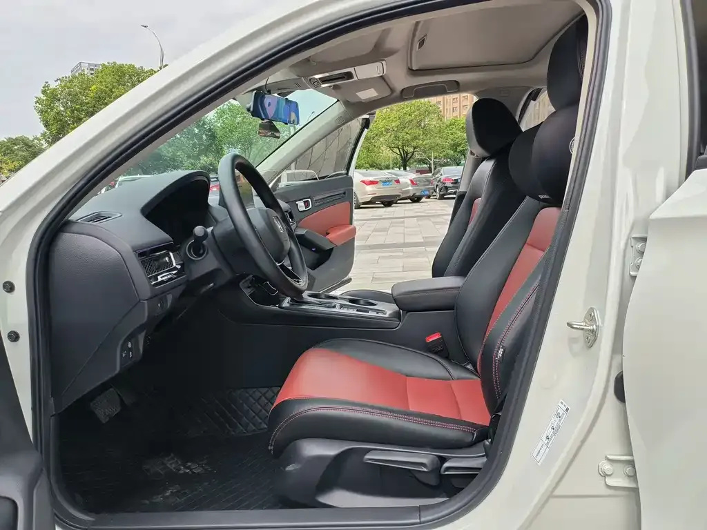 Honda Civic — фото 8