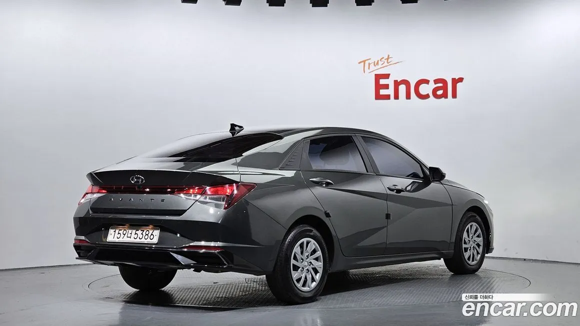 Hyundai AVANTE 2021 из KR, фото 2