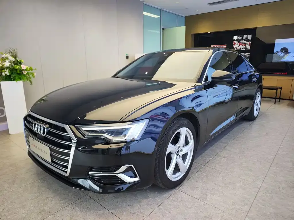 Audi A6L 2023 из CN, фото 1