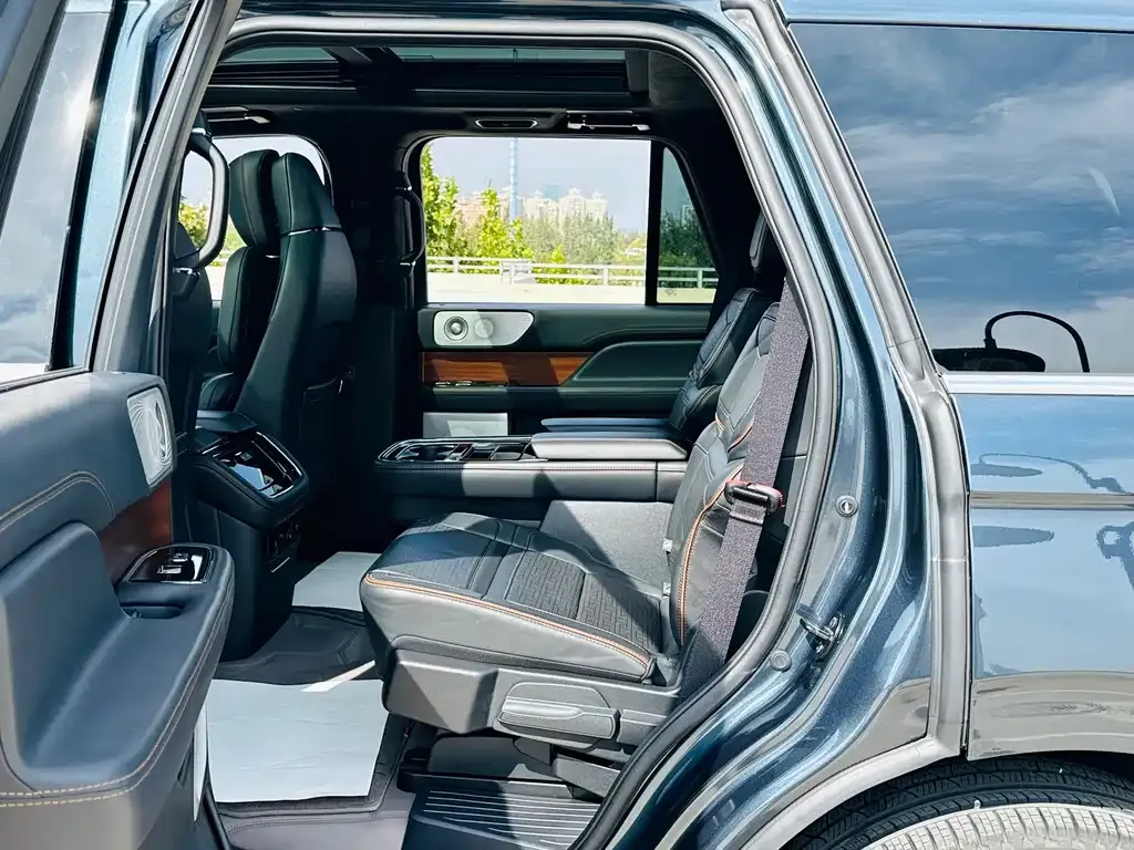 Lincoln Navigator 2024 из CN, фото 10