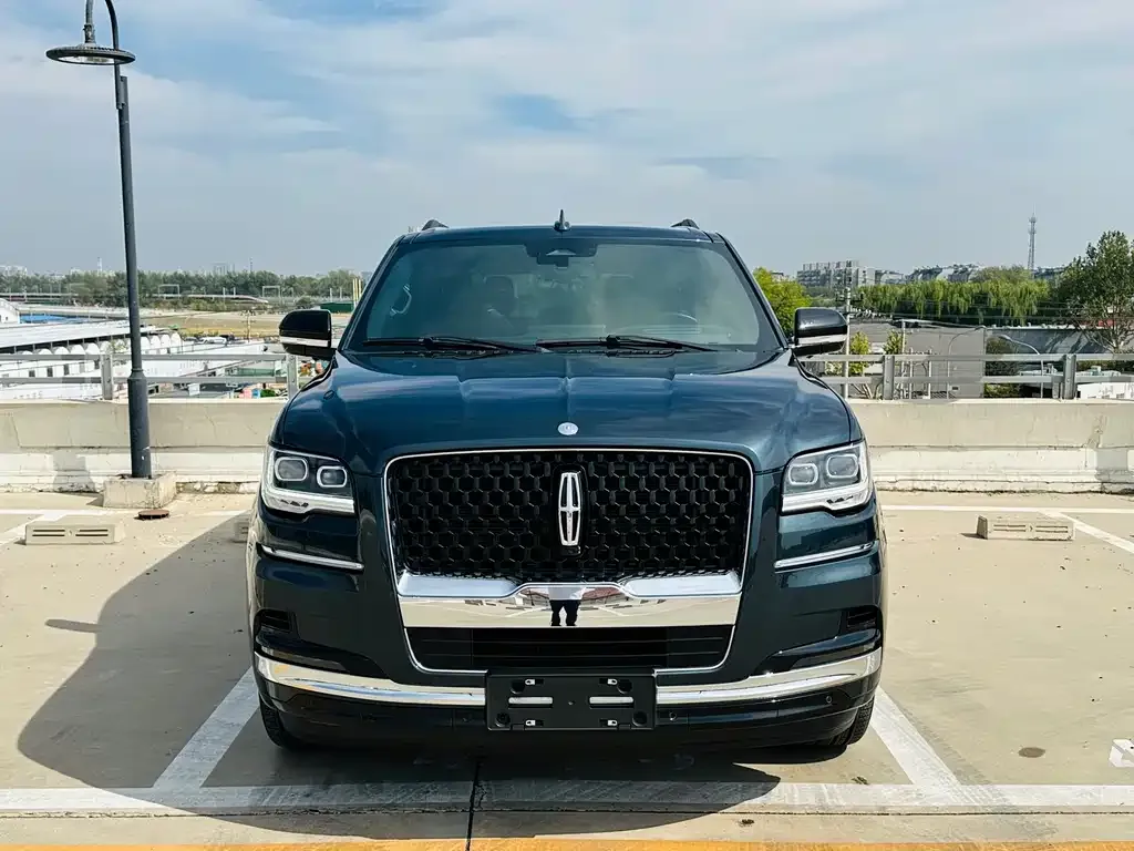 Lincoln Navigator 2024 из CN, фото 2