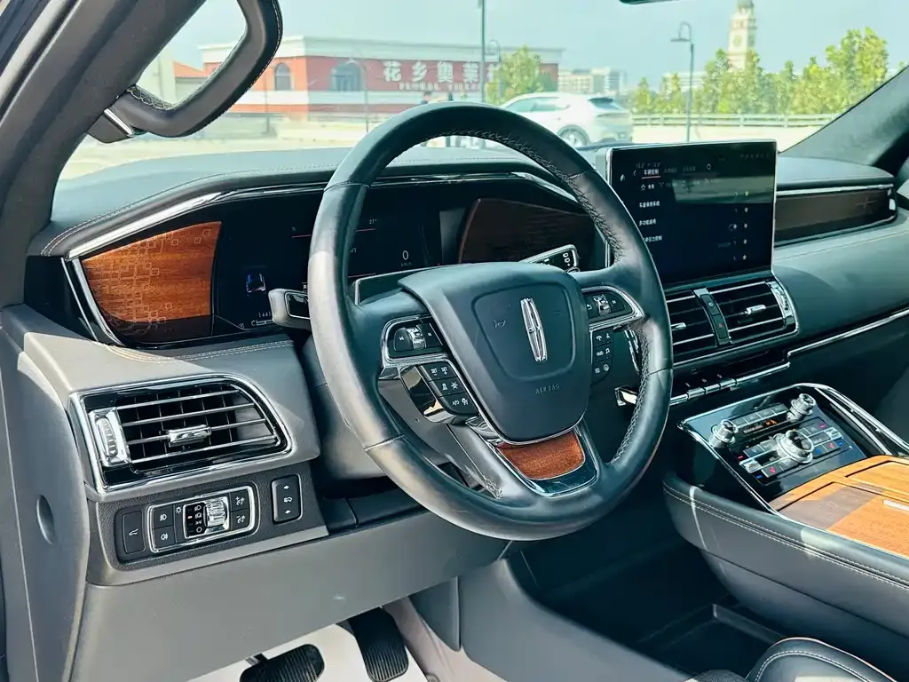 Lincoln Navigator 2024 из CN, фото 9