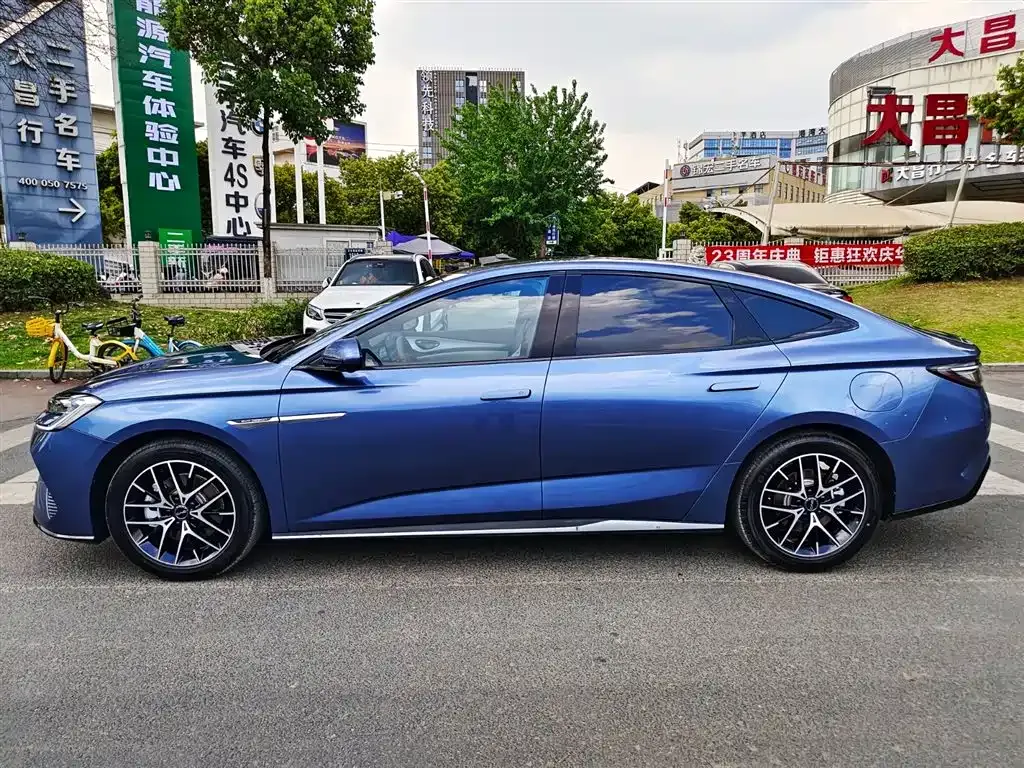 BYD Seal 07 DM-i 2024 из CN, фото 3