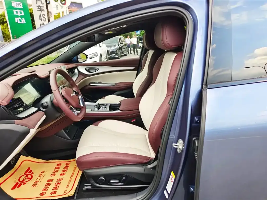 BYD Seal 07 DM-i 2024 из CN, фото 9
