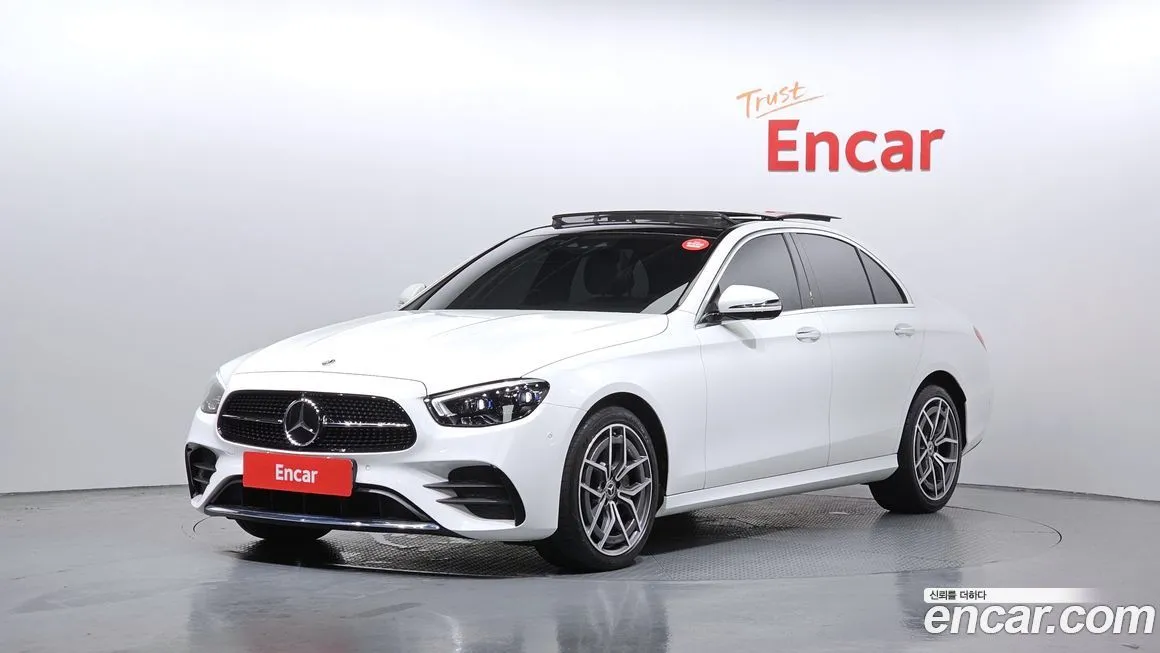 Mercedes-Benz E-Class — фото 1