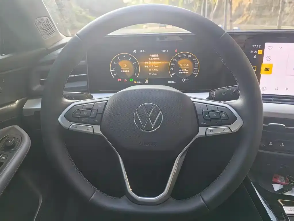 Volkswagen Lamando 2024 из CN, фото 7