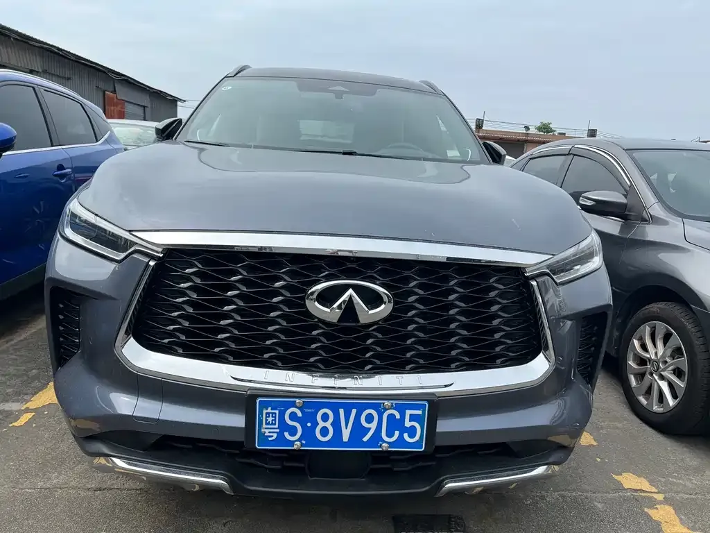 Infiniti QX60 2024 из CN, фото 2