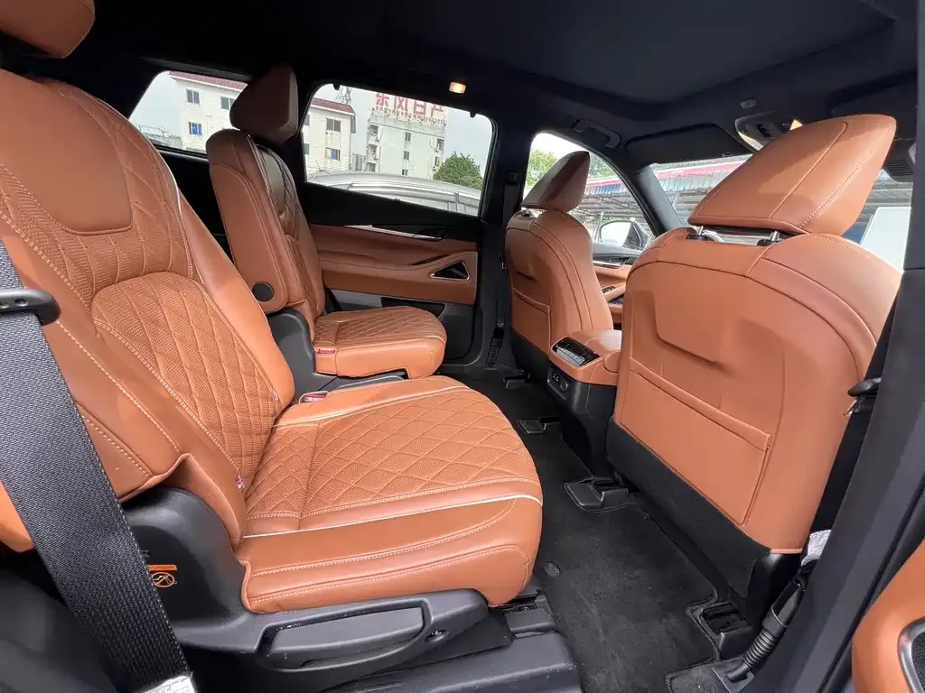 Infiniti QX60 2024 из CN, фото 5