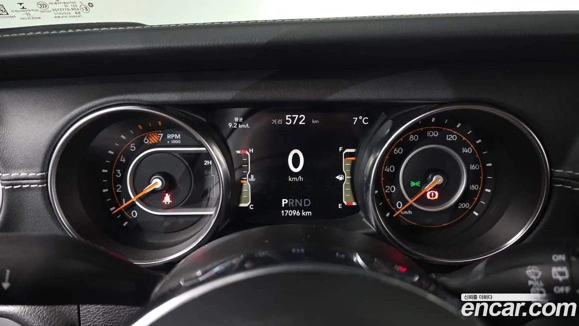 Jeep Wrangler 2023 из KR, фото 8