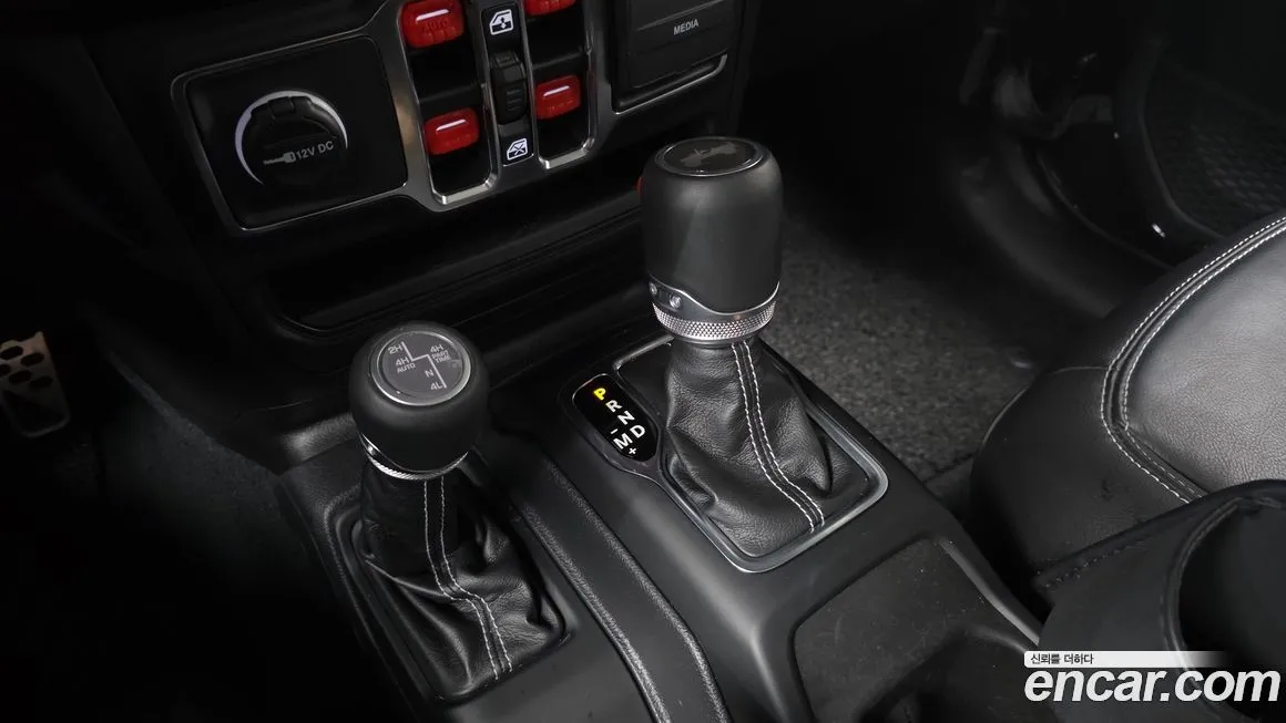 Jeep Wrangler 2023 из KR, фото 9