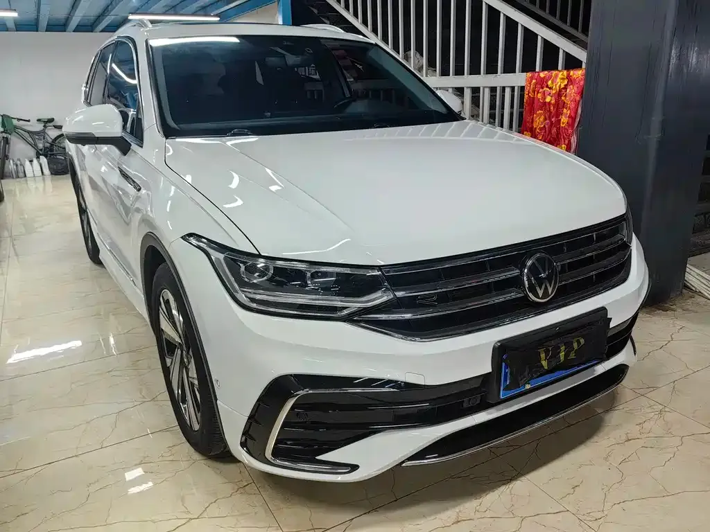 Volkswagen Tiguan L 2023 из CN, фото 3