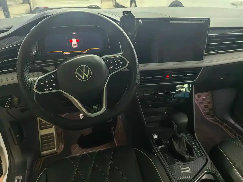 Volkswagen Tiguan L 2023 из CN, фото 8
