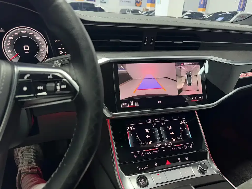 Audi A6L 2023 из CN, фото 10