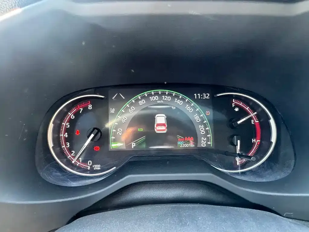 Toyota RAV4 2023 из CN, фото 9