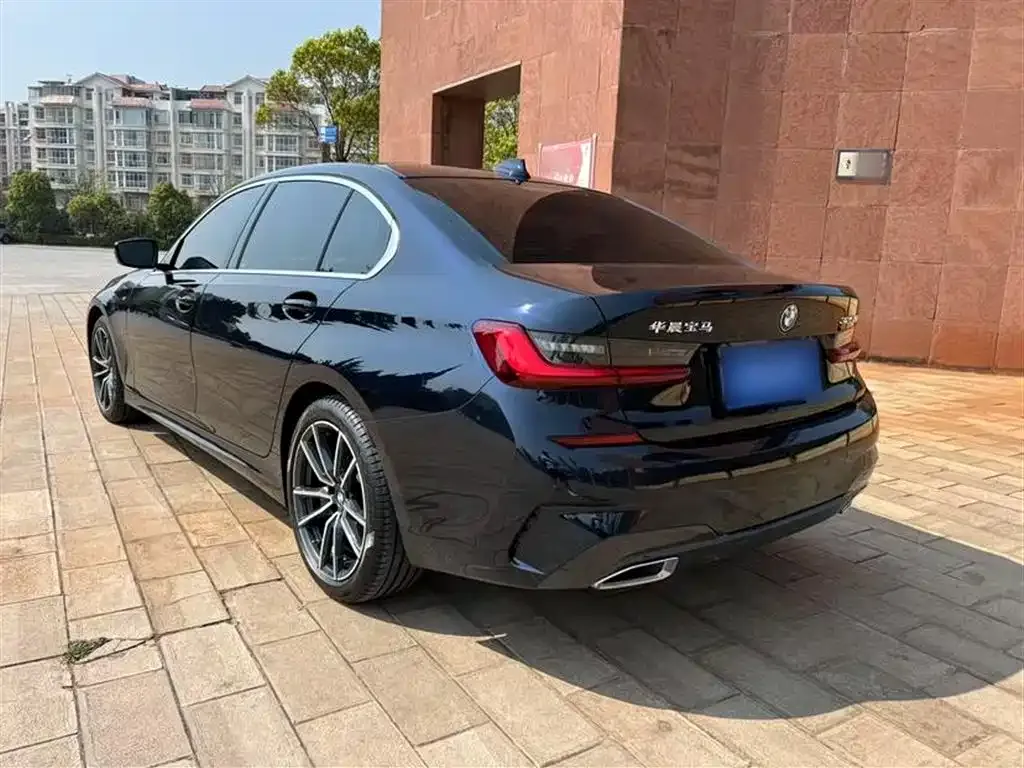 BMW 3 Series 2022 из CN, фото 10