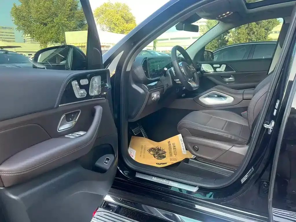 Mercedes-Benz GLS 2023 из CN, фото 9