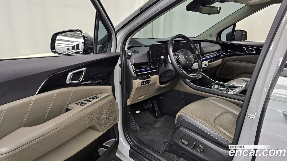 Kia Carnival — фото 10