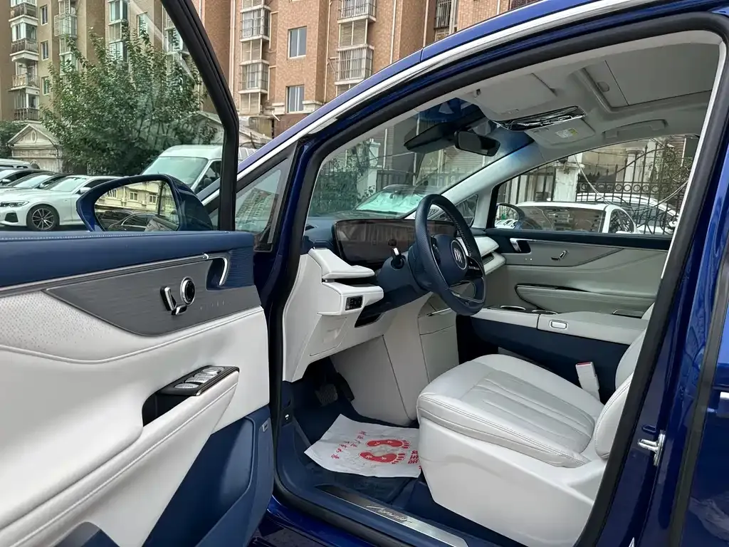 Buick GL8 Hybrid 2024 из CN, фото 10