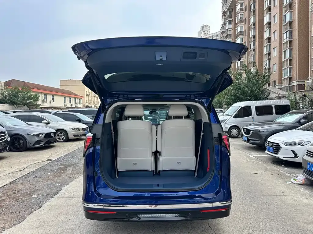 Buick GL8 Hybrid 2024 из CN, фото 7