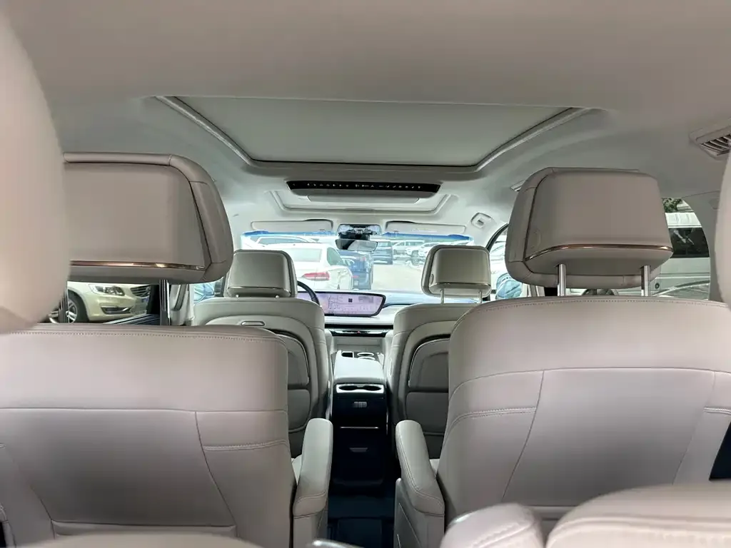 Buick GL8 Hybrid 2024 из CN, фото 9