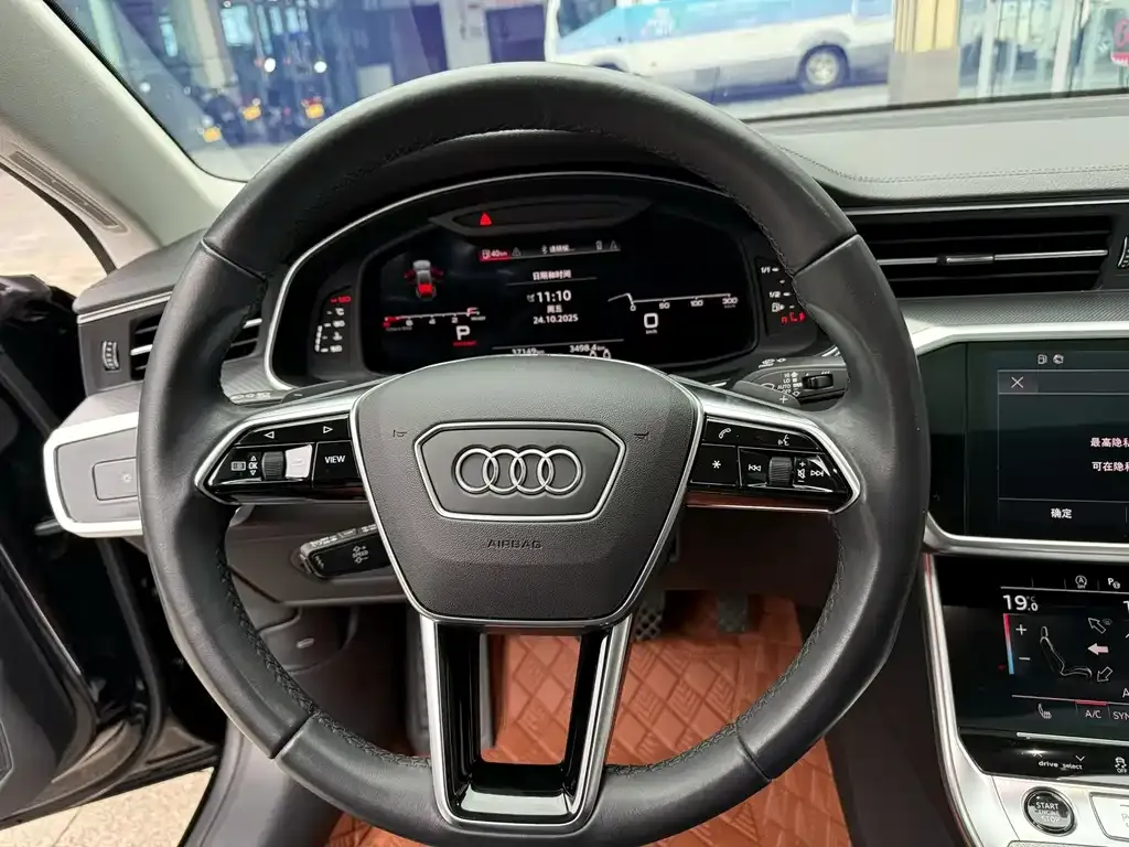Audi A7 2023 из CN, фото 4