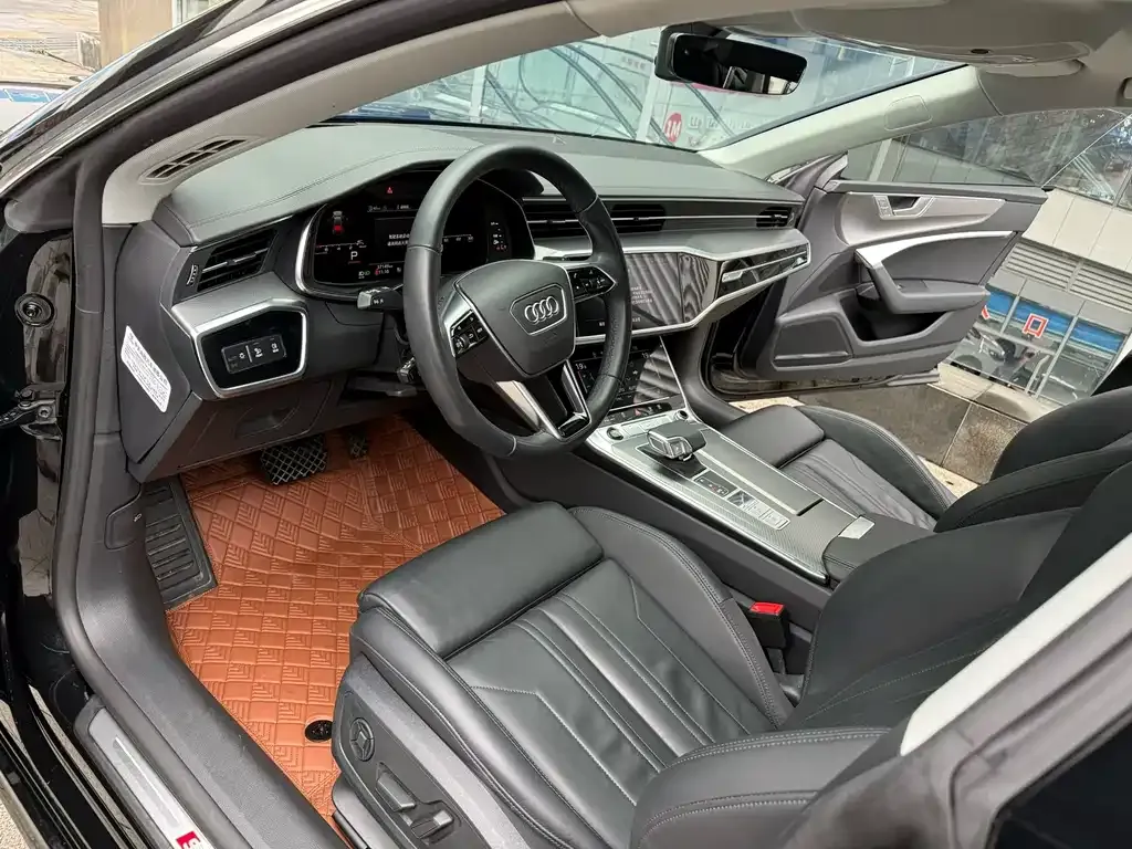 Audi A7 2023 из CN, фото 8