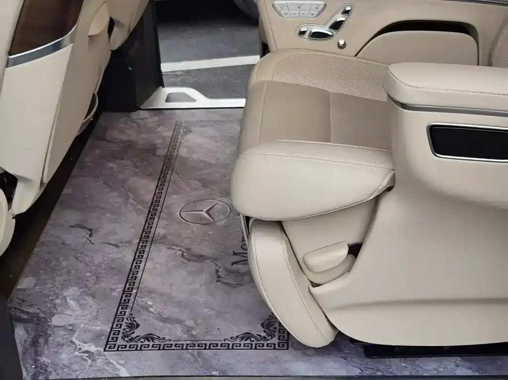 Mercedes-Benz V-Class 2023 из CN, фото 4