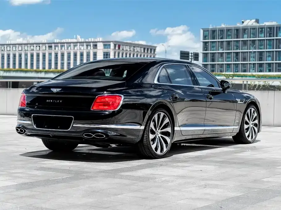 Bentley Flying Spur 2024 из CN, фото 4