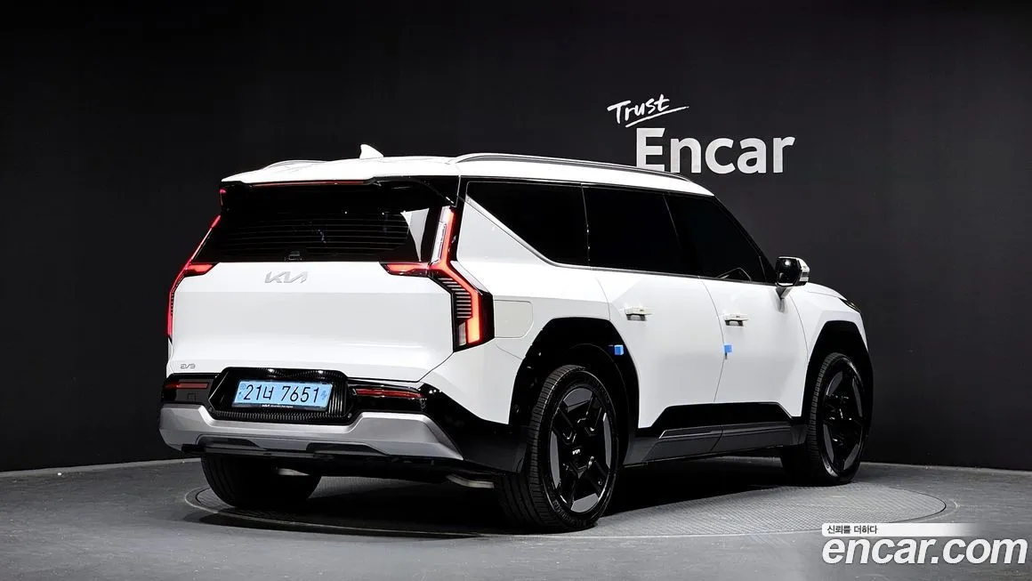Kia EV9 2024 из KR, фото 2