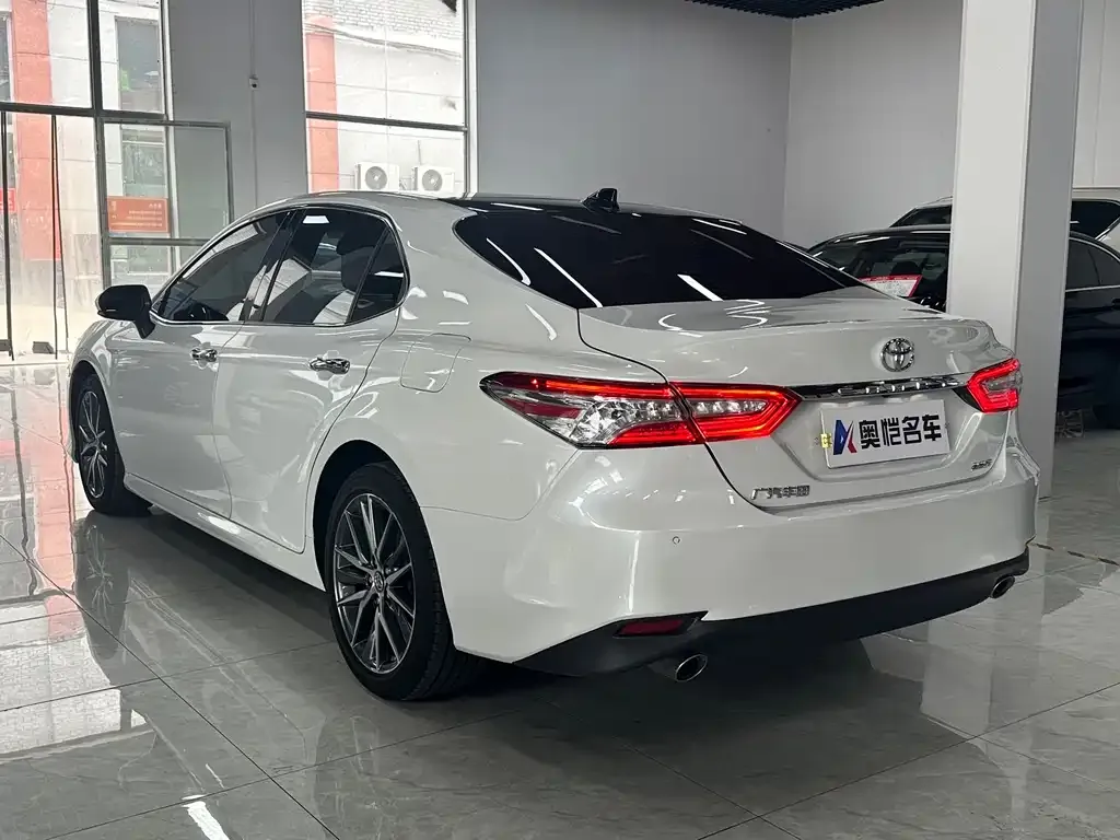 Toyota Camry 2022 из CN, фото 9