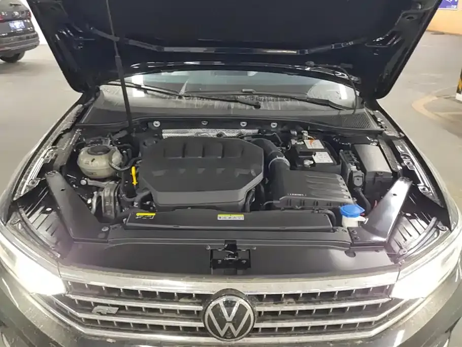 Volkswagen Magotan 2023 из CN, фото 10