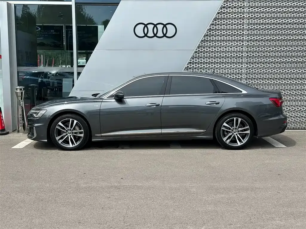 Audi A6L 2021 из CN, фото 3