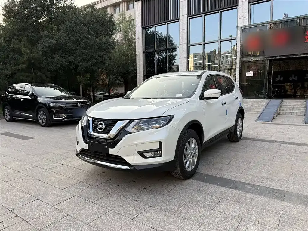 Nissan X-Trail 2025 из CN, фото 1