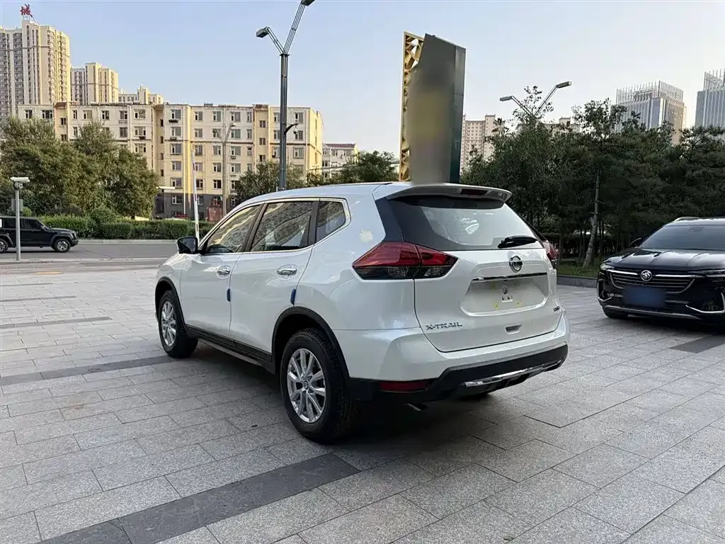 Nissan X-Trail 2025 из CN, фото 10