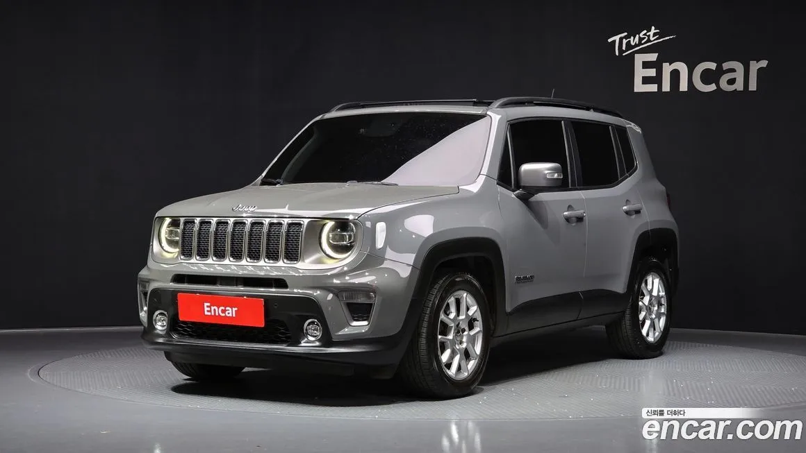 Jeep Renegade — фото 1