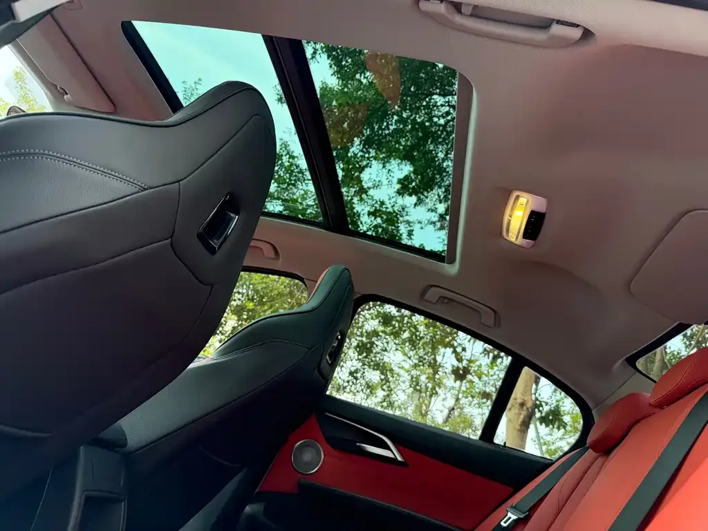 BMW 1 Series 2022 из CN, фото 8