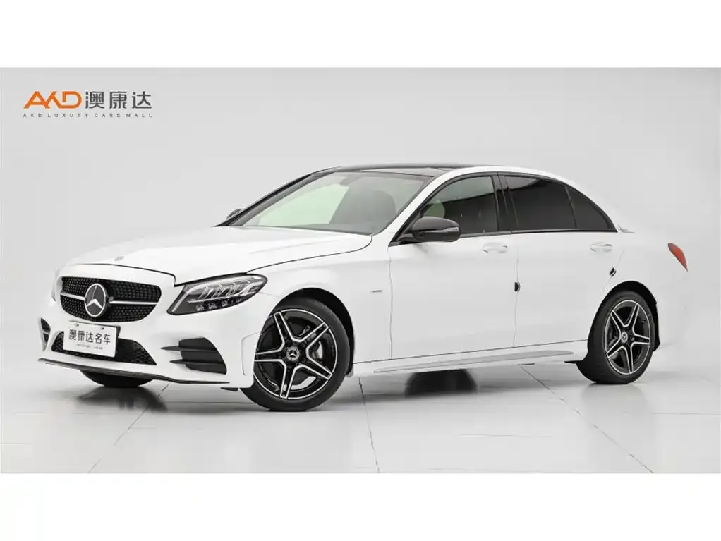 Mercedes-Benz C-Class — фото 1