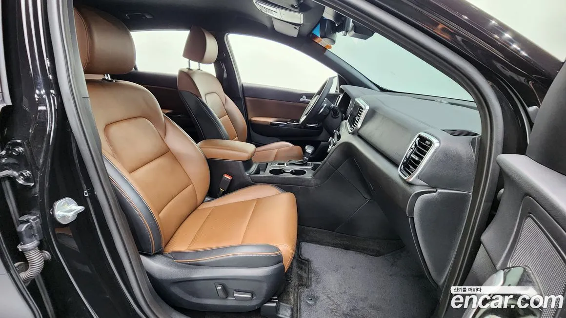 Kia Sportage — фото 10