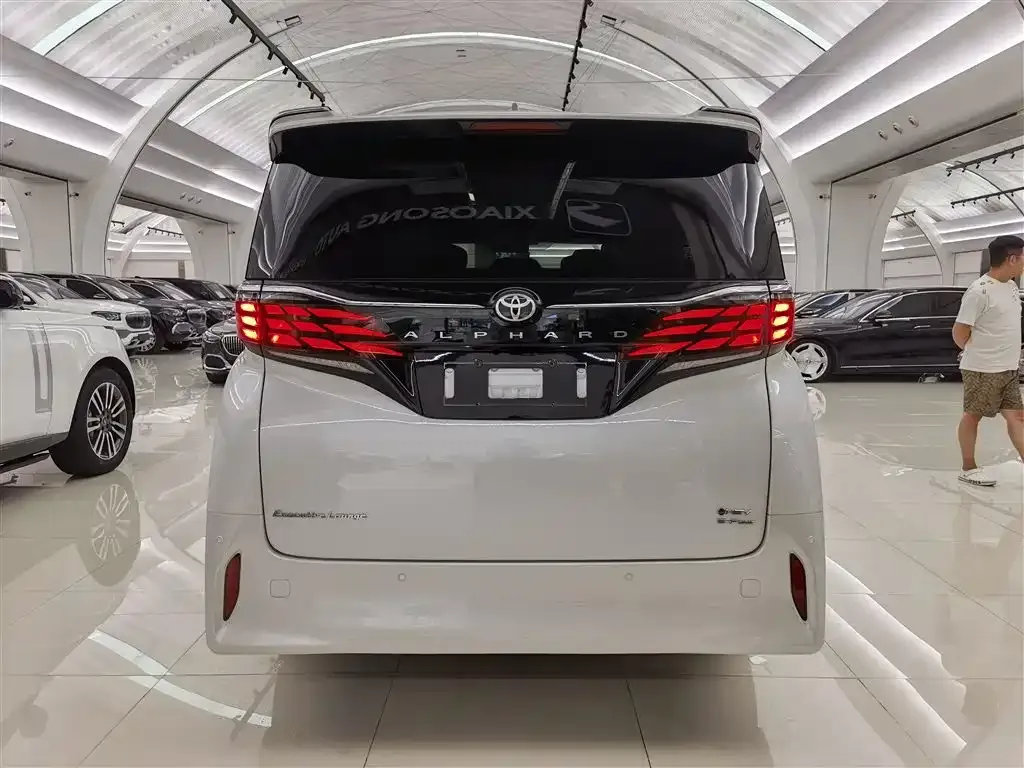 Toyota Alphard 2025 из CN, фото 3