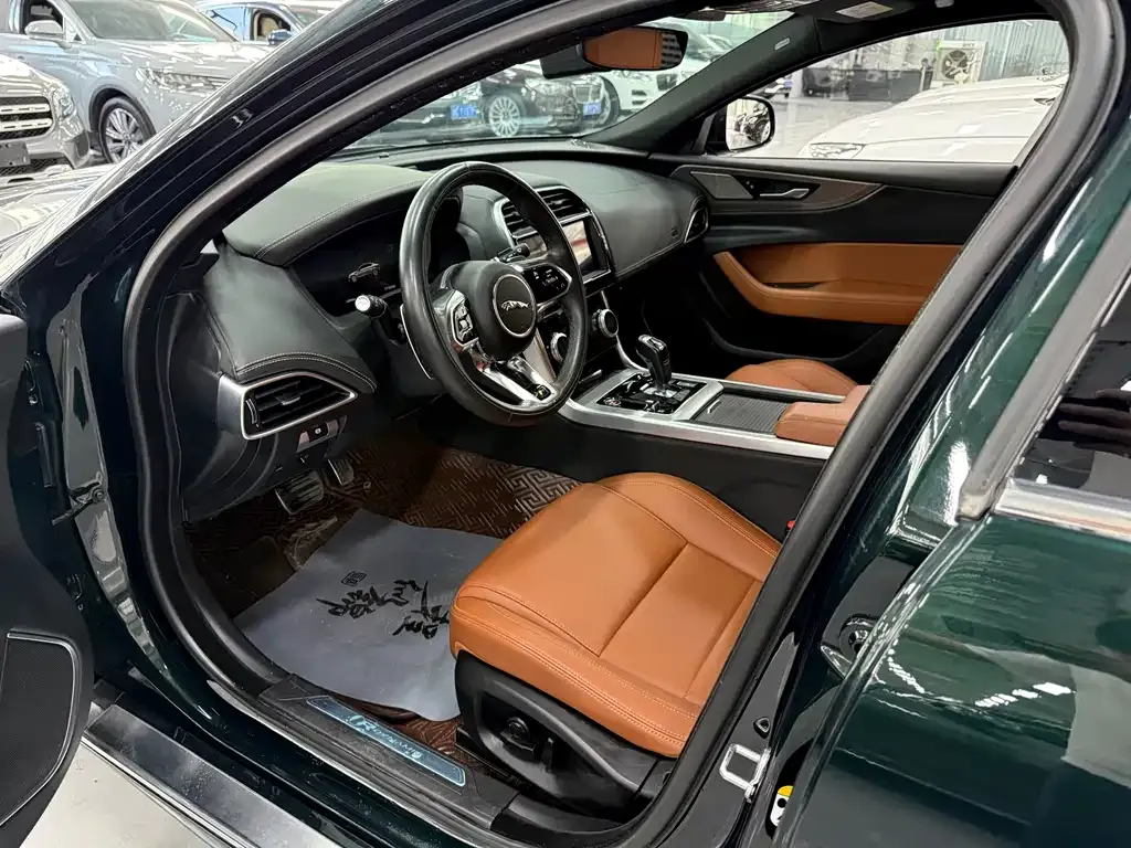 Jaguar XEL 2024 из CN, фото 7