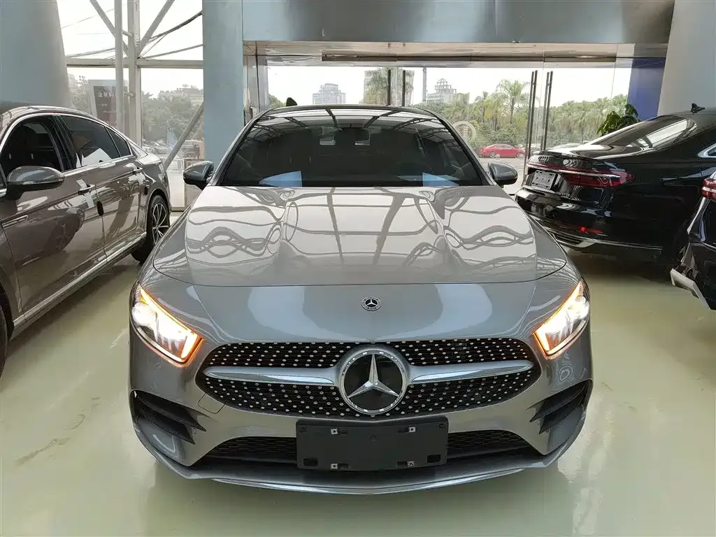Mercedes-Benz A-Class 2023 из CN, фото 3