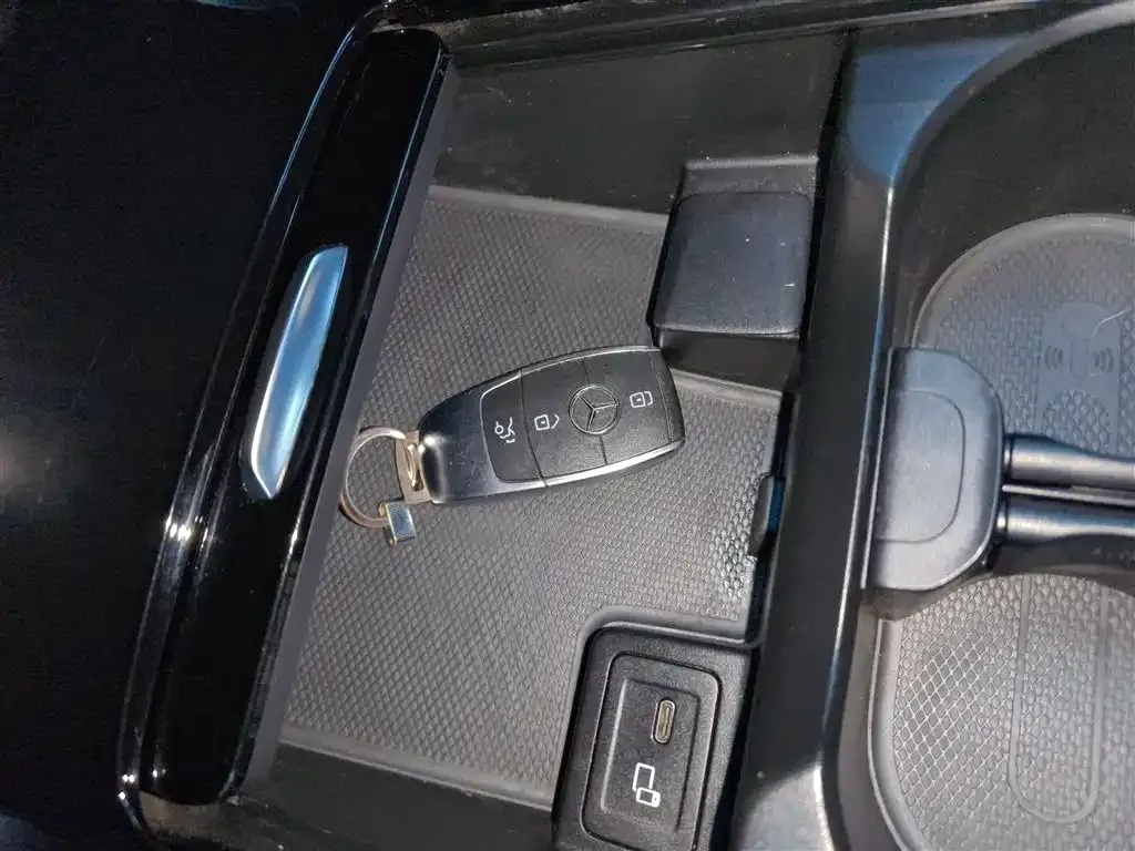 Mercedes-Benz A-Class 2023 из CN, фото 9