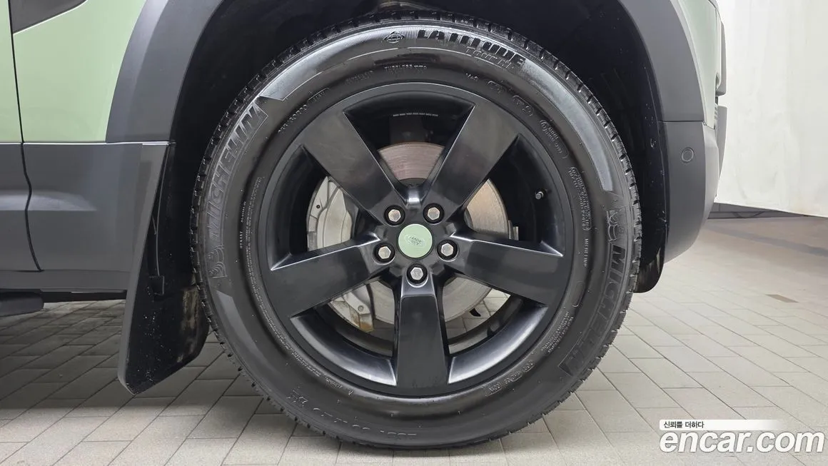 Land Rover Defender 2023 из KR, фото 5
