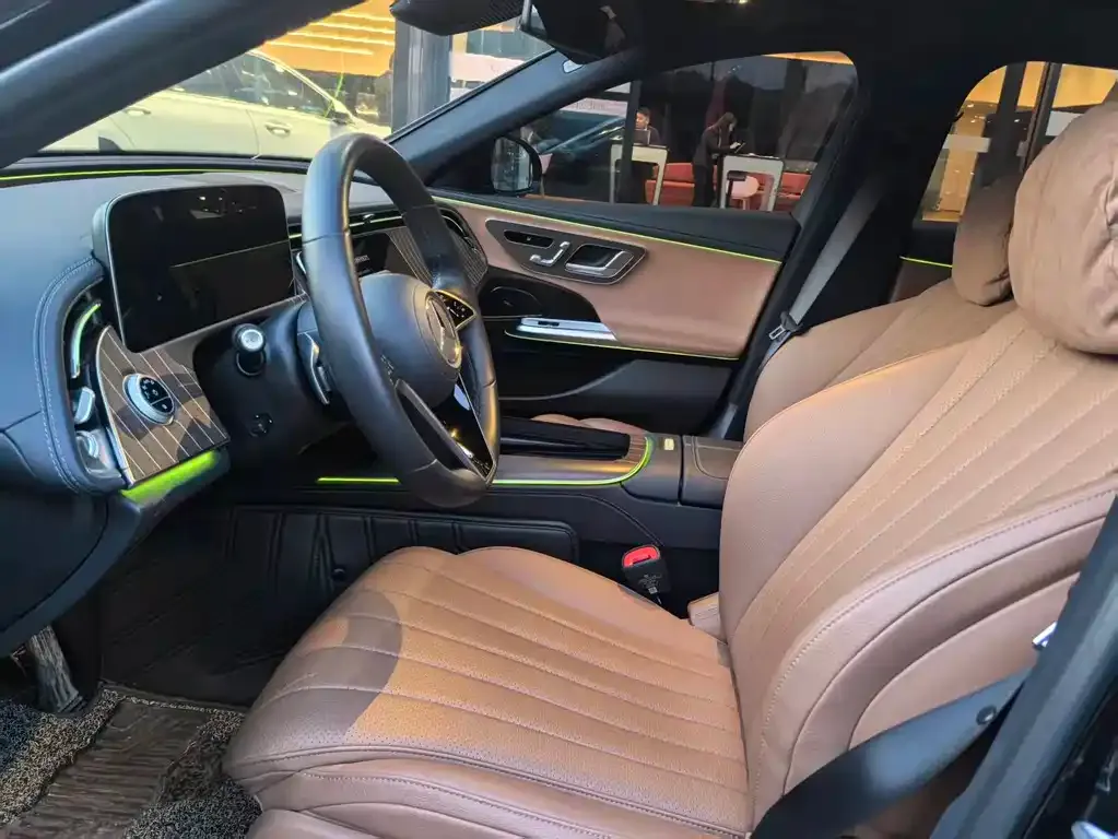 Mercedes-Benz E-Class 2024 из CN, фото 3
